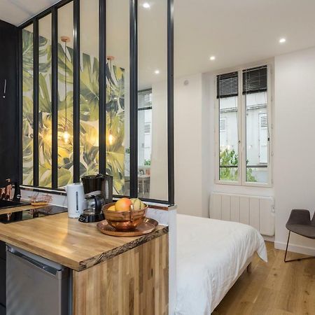 Апартаменты Studio D'Architecte Au Pied De Tour Eiffel Париж Экстерьер фото